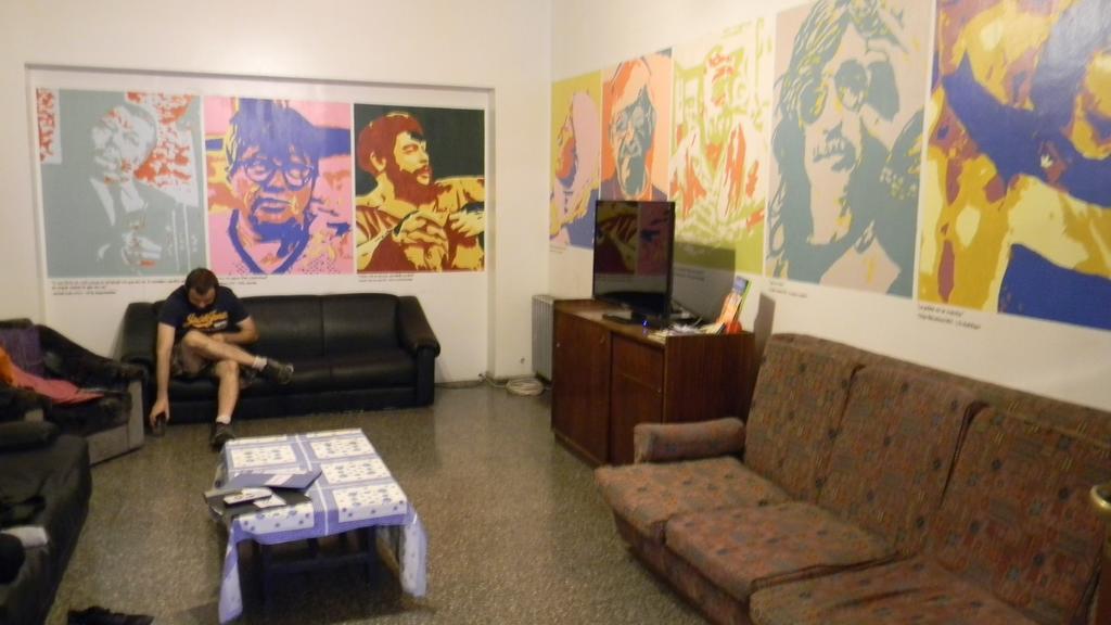 Punto Urbano Hostel Mendoza Eksteriør bilde