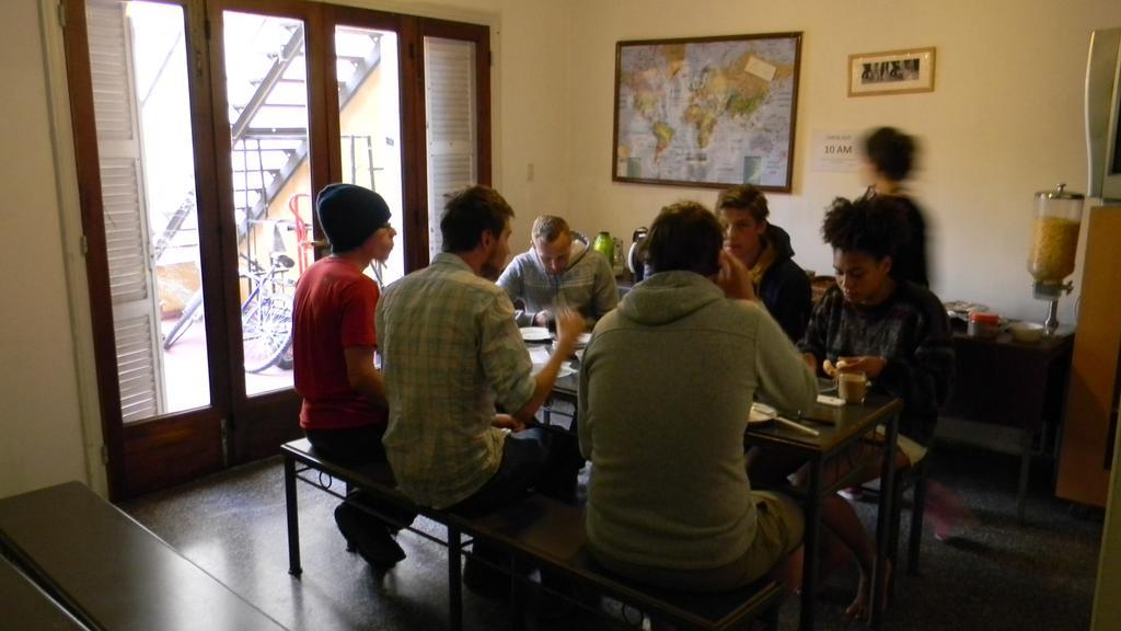 Punto Urbano Hostel Mendoza Eksteriør bilde