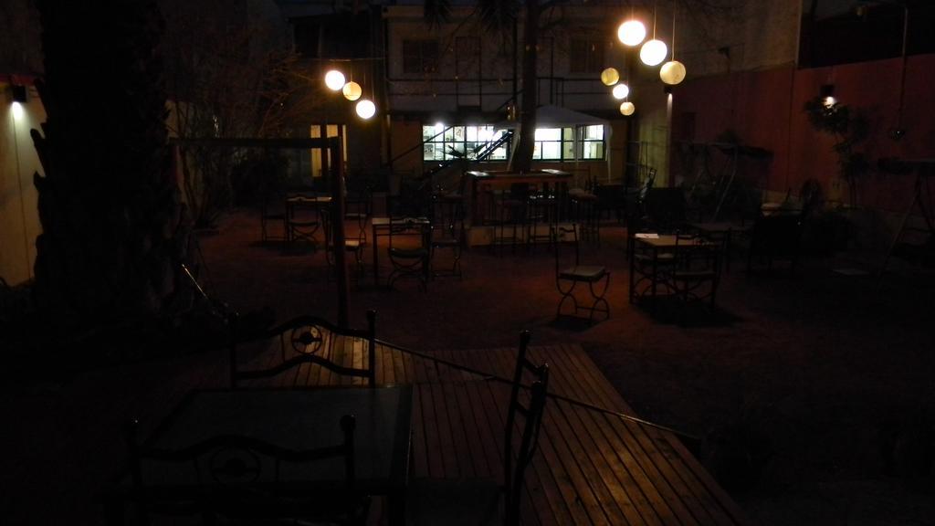 Punto Urbano Hostel Mendoza Eksteriør bilde