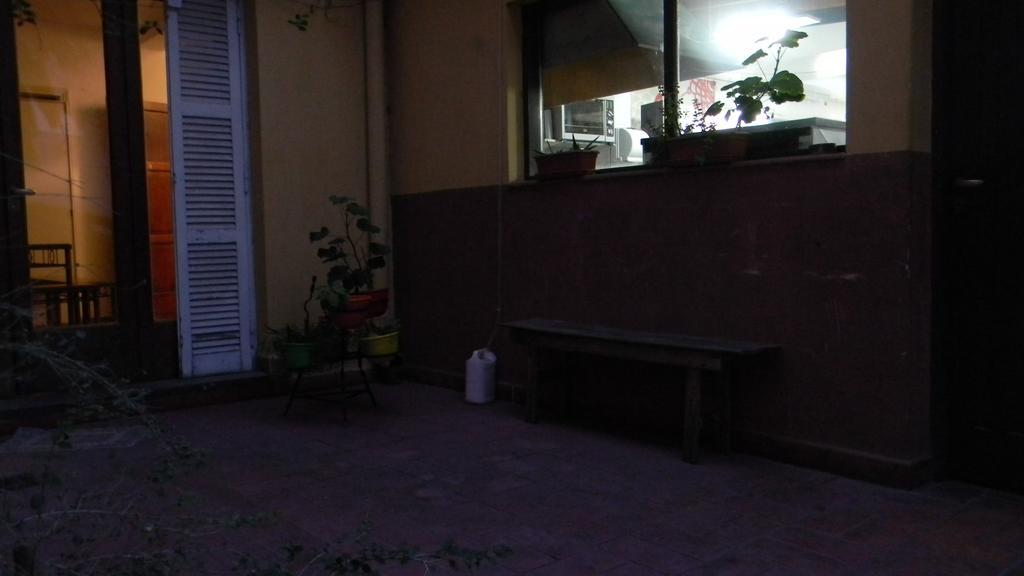 Punto Urbano Hostel Mendoza Eksteriør bilde